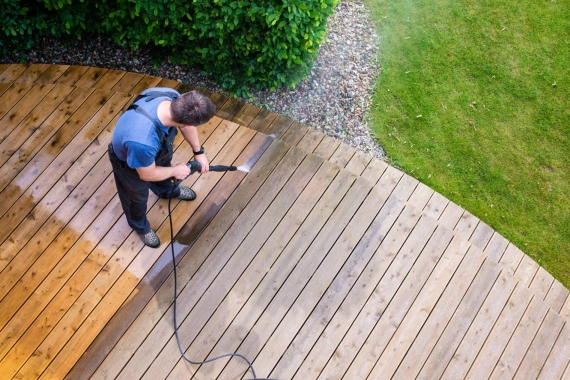 nettoyage terrasse extérieure moindre coût