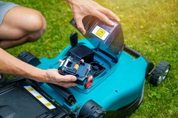 outils pour entretenir tondeuse à gazon